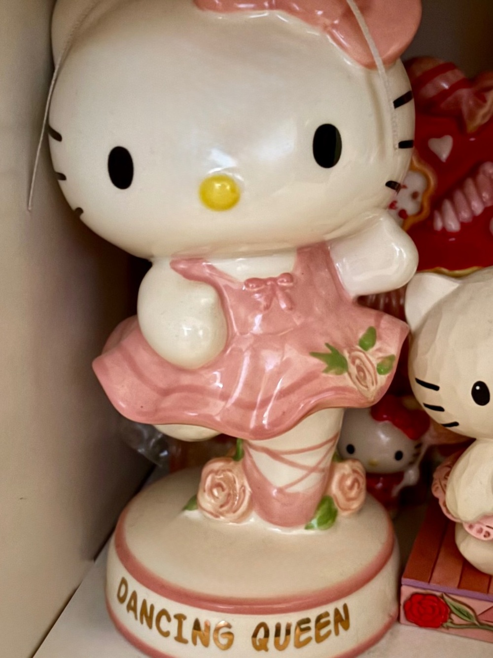 Hello kitty ceramic